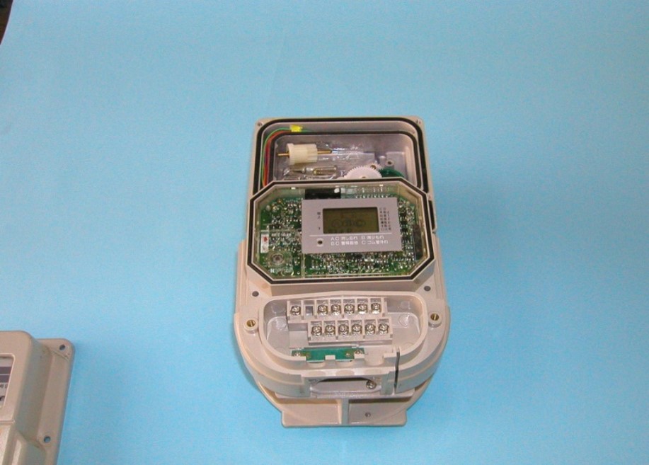 インサート成形